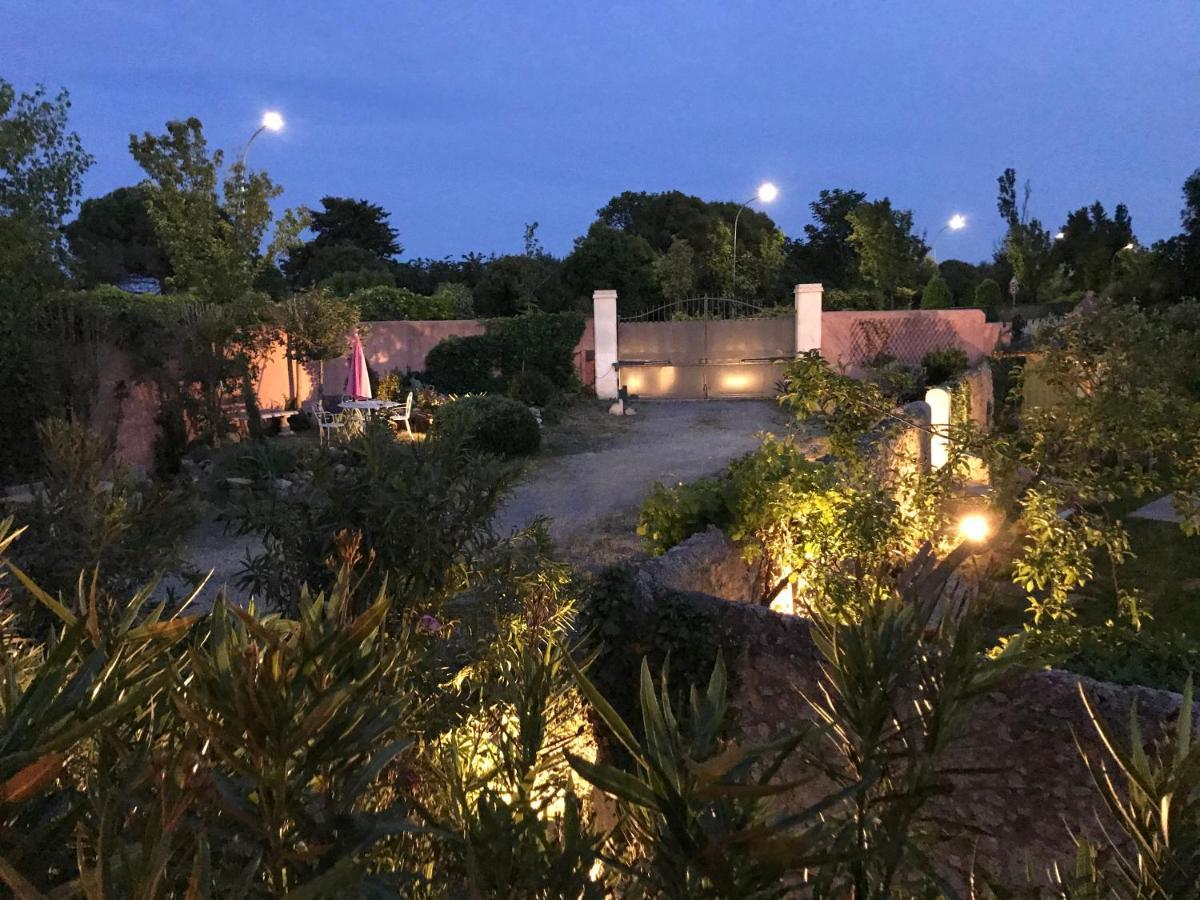 La Closerie Villeneuve-les-Beziers Exterior photo